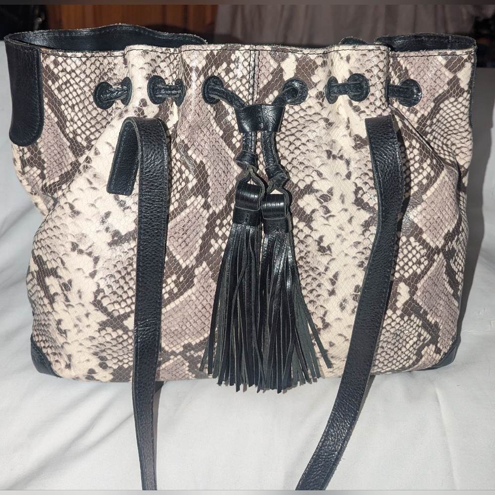 Patricia Nash Whitney Black and White Snake Print Drawstring PWomen's Bag